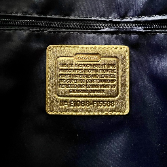 Coach Signature Print Rainbow Legacy Stripe Shoulder Bag - Picture 8 of 8